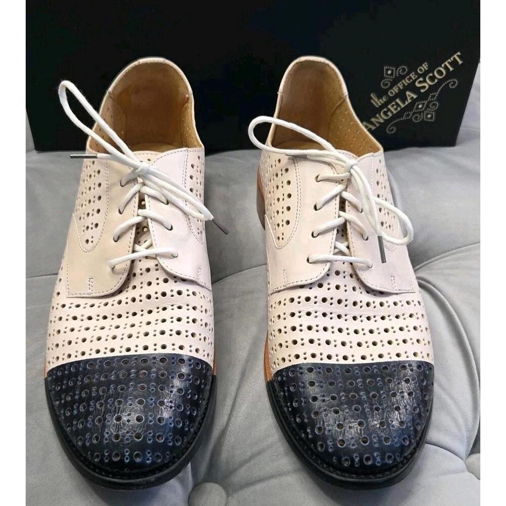 The Office of Angela Scott Ms Gabrielle Perforated Bicolor Womens Shoes 42 11 - Picture 6 of 16